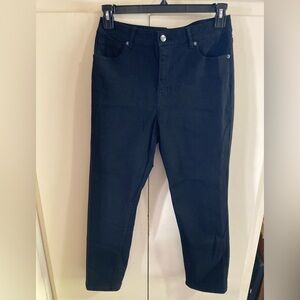 Straight Leg Women’s Jeans in Black